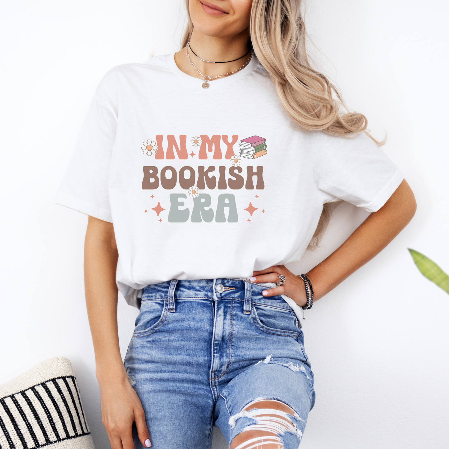 Bookish era t-shirt Literary design t-shirt High-quality material t-shirt Comfortable fit t-shirt
