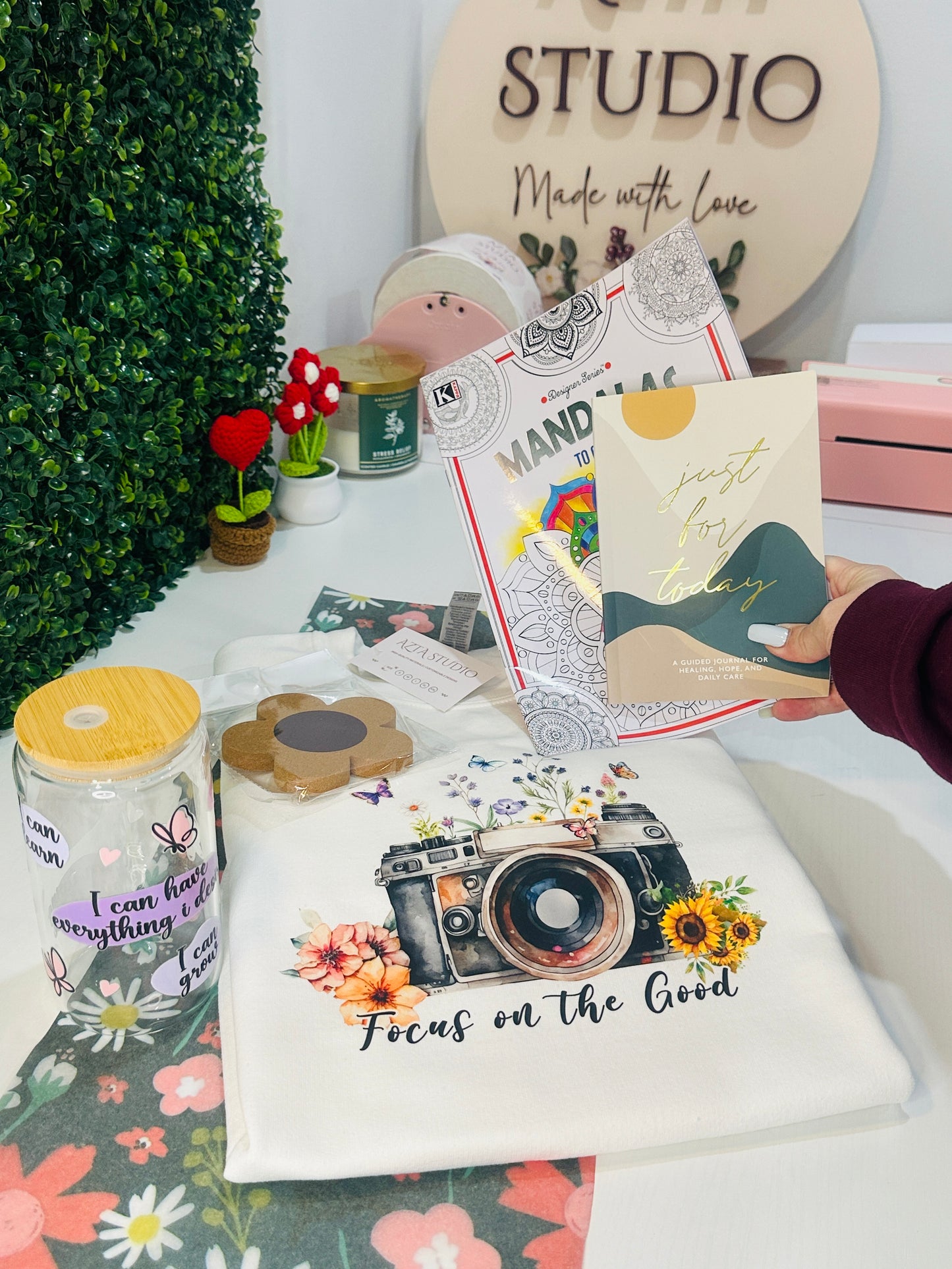 -1 (one) crewneck or hoodie with a motivational message
-1 mental health journal ( Small Size )
-1, 16oz Glass with lid and straw
- 1 mental health coloring book
-1 Coaster