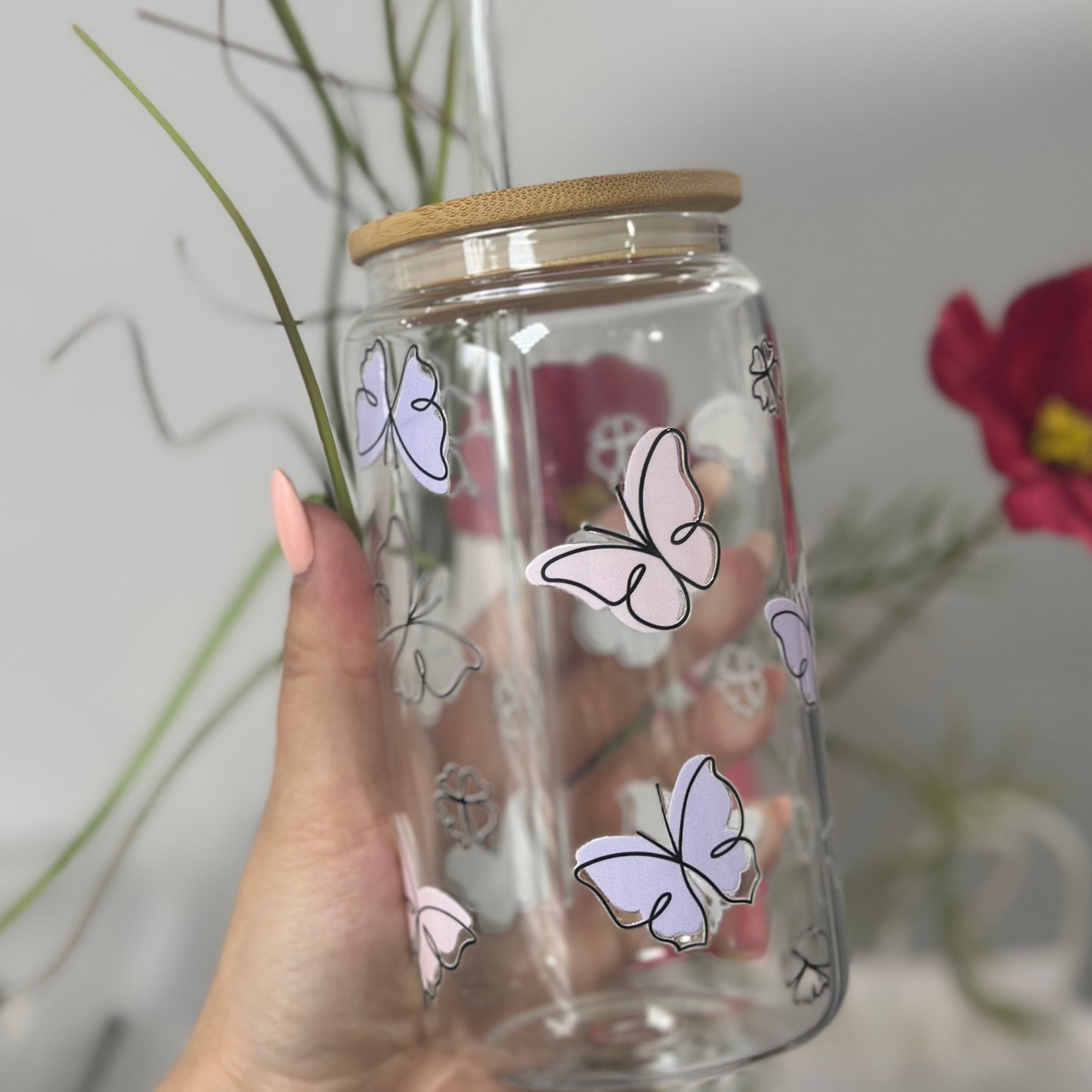 this 16 oz. can is perfect for iced coffee or any drink.  Its bamboo lid and straw add an eco-friendly touch