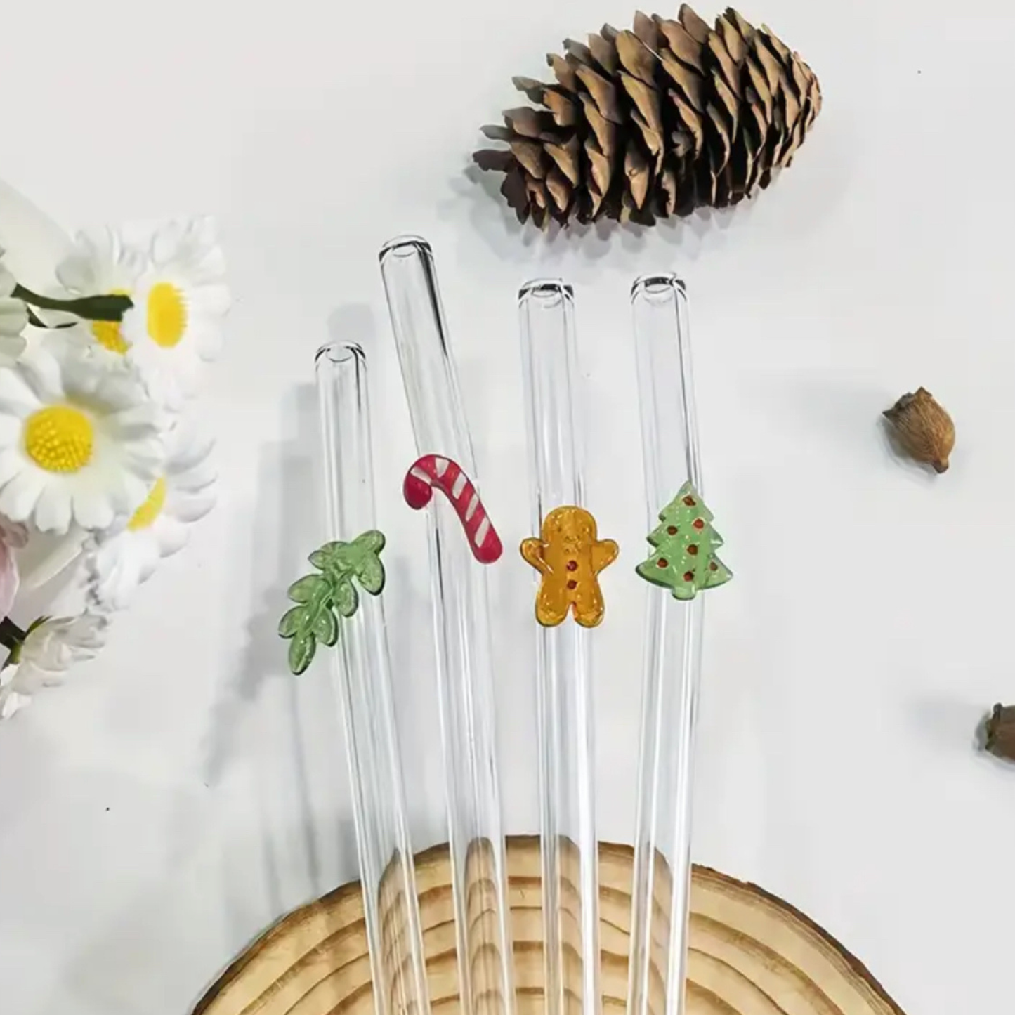 Elegant Reusable Glass Straw with Christmas Decoration.